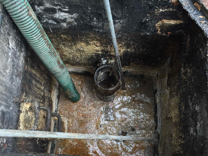 仙居雅苑隔油池清理